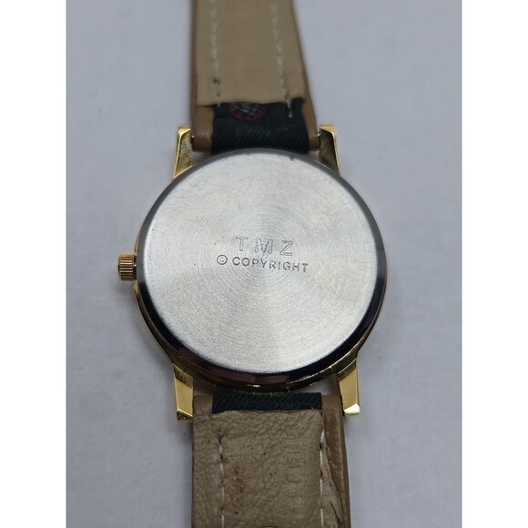 Vintage Santa Tennis Watch Japan Quartz New Battery Green Strap Unisex Gold Tone - Picture 12 of 12